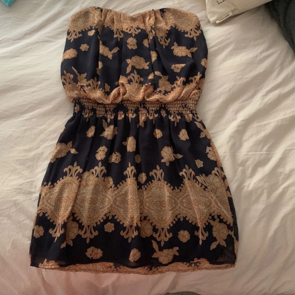Mystic strapless dress, handkerchief pattern
